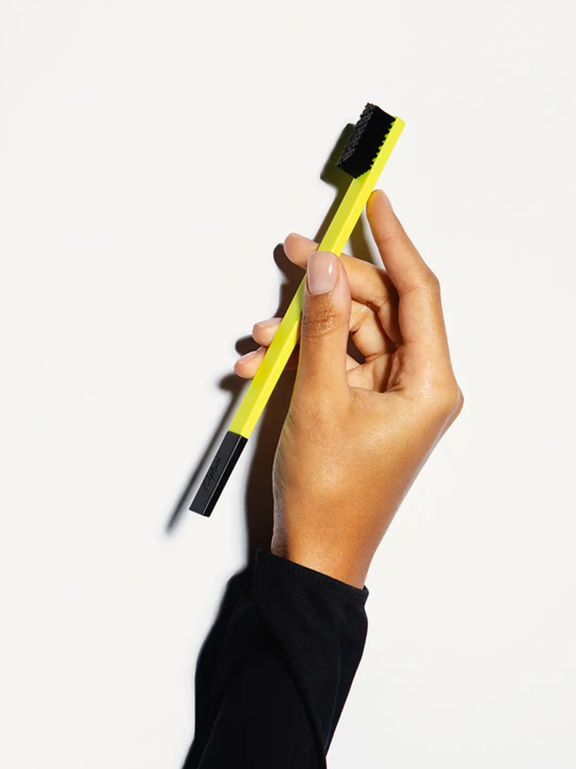 Apriori Medium Toothbrush Citrus Bliss