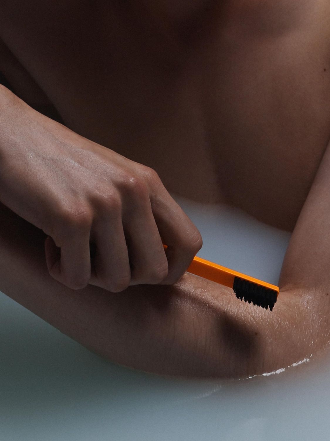 Apriori Soft Toothbrush Tangerine Glow