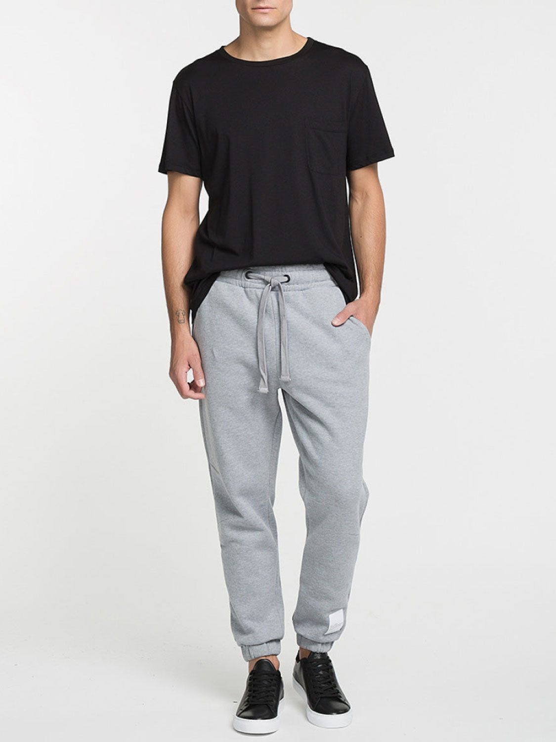 Crew Neck Modal Pocket T-shirt Black | E