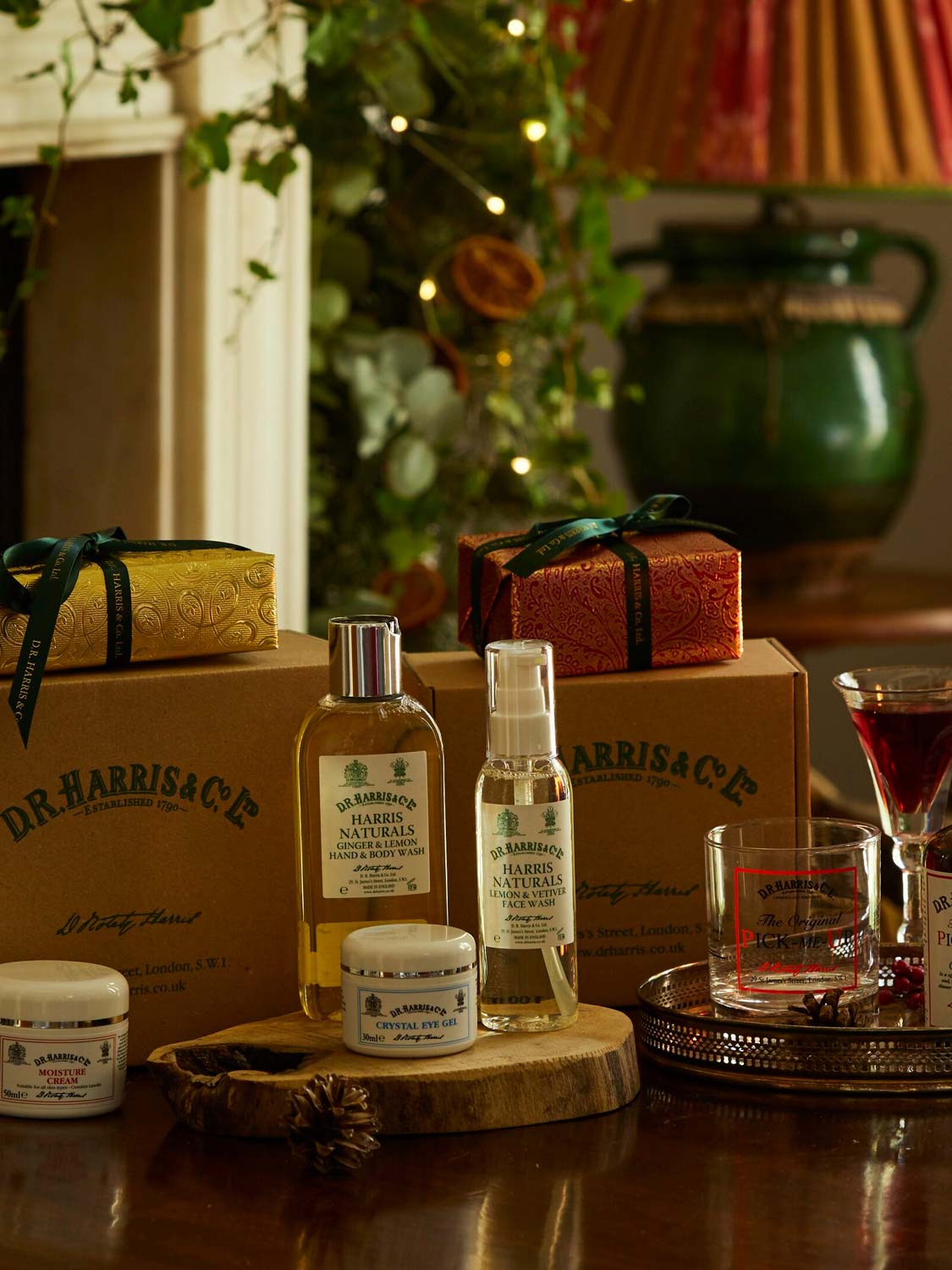 D.R. Harris Naturals Ginger and Lemon Body Wash | B