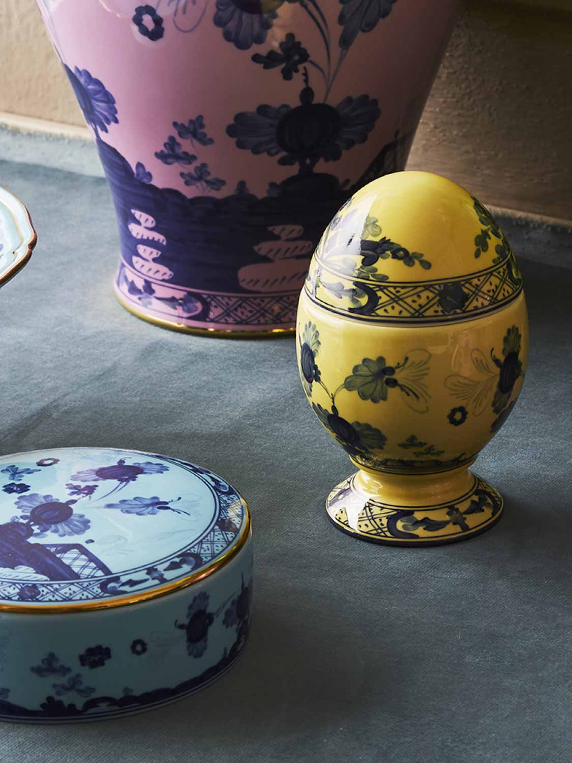 Ginori 1735 Round box Oriente Italiano Azalea