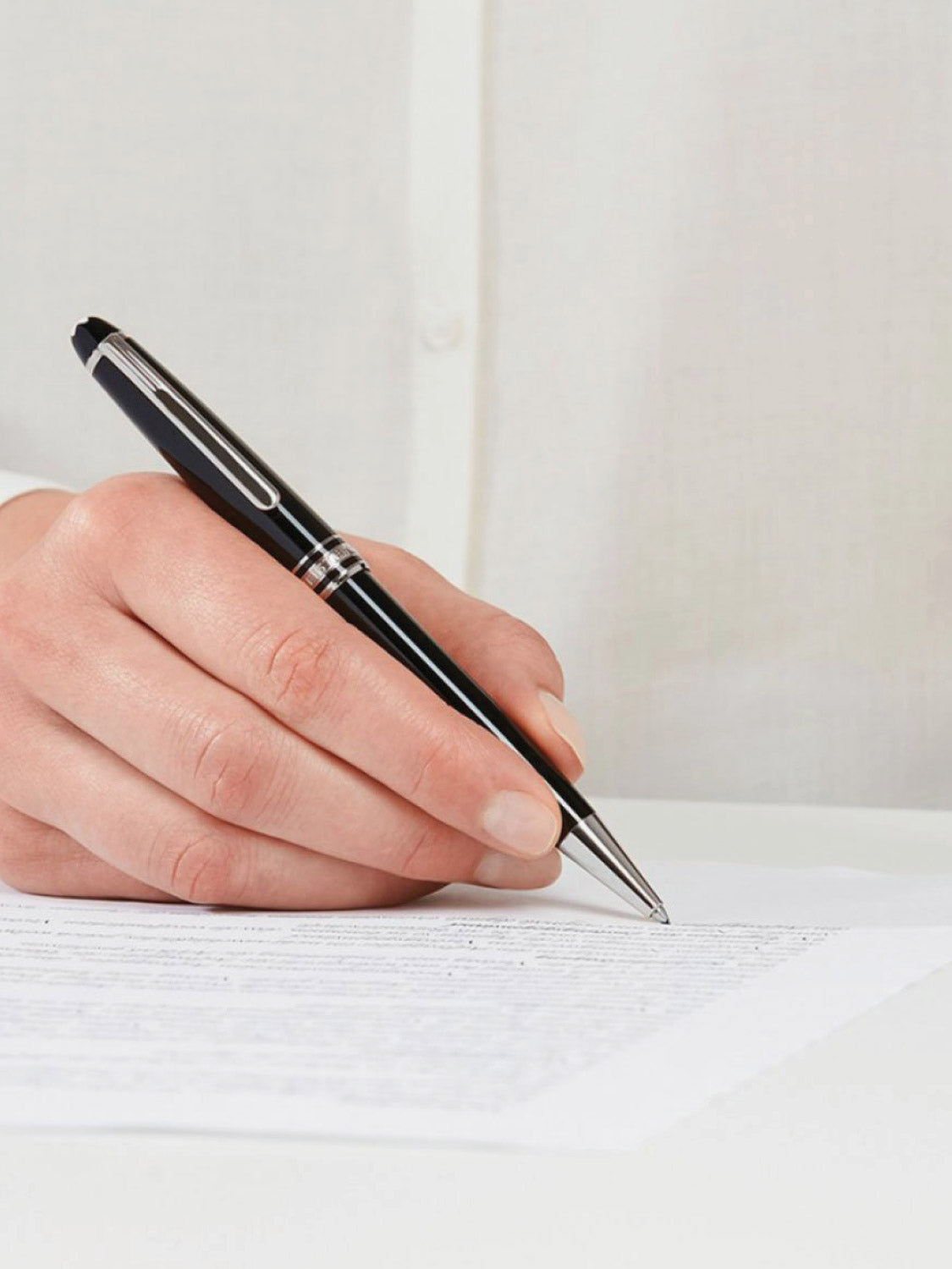 Montblanc Meisterstuck Platinum-Coated Classique Ballpoint Pen