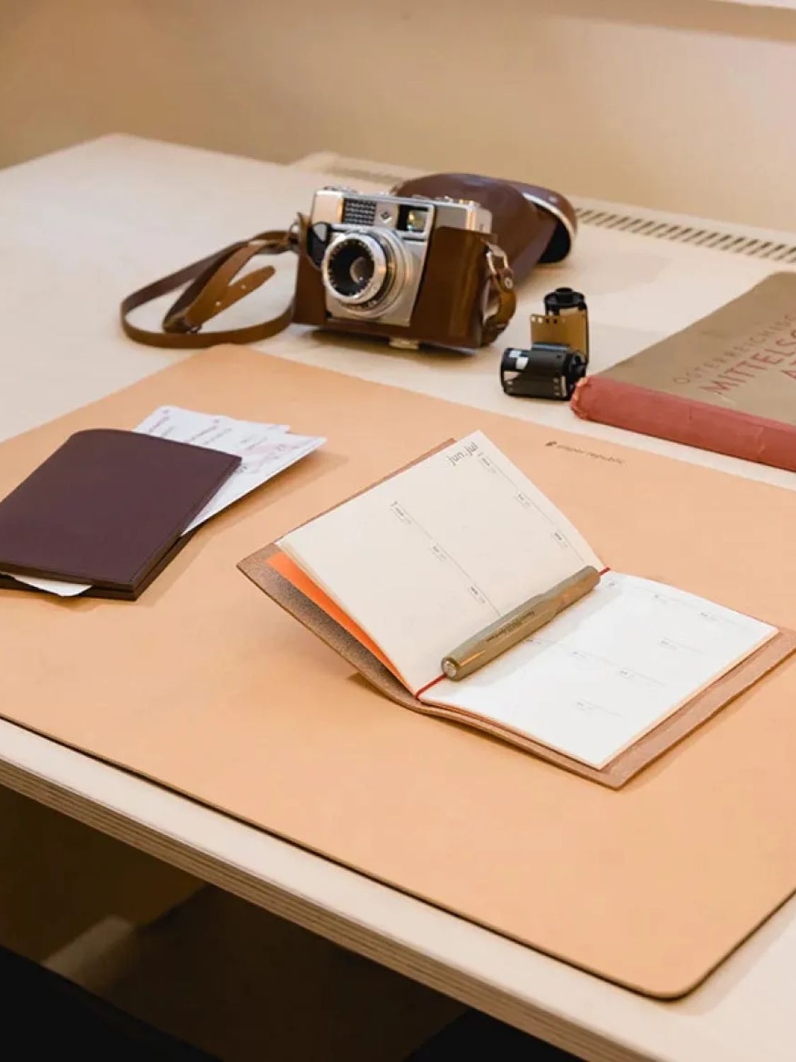 Paper Republic Grand Voyageur Pocket Leather Journal Sand