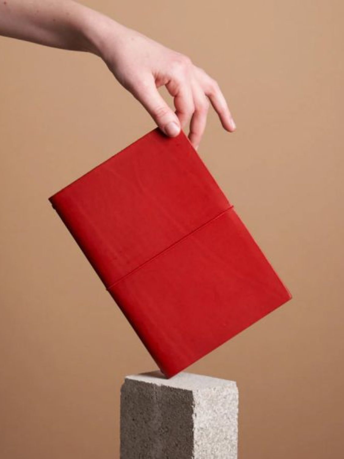 Paper Republic Grand Voyageur XL Leather Journal Red