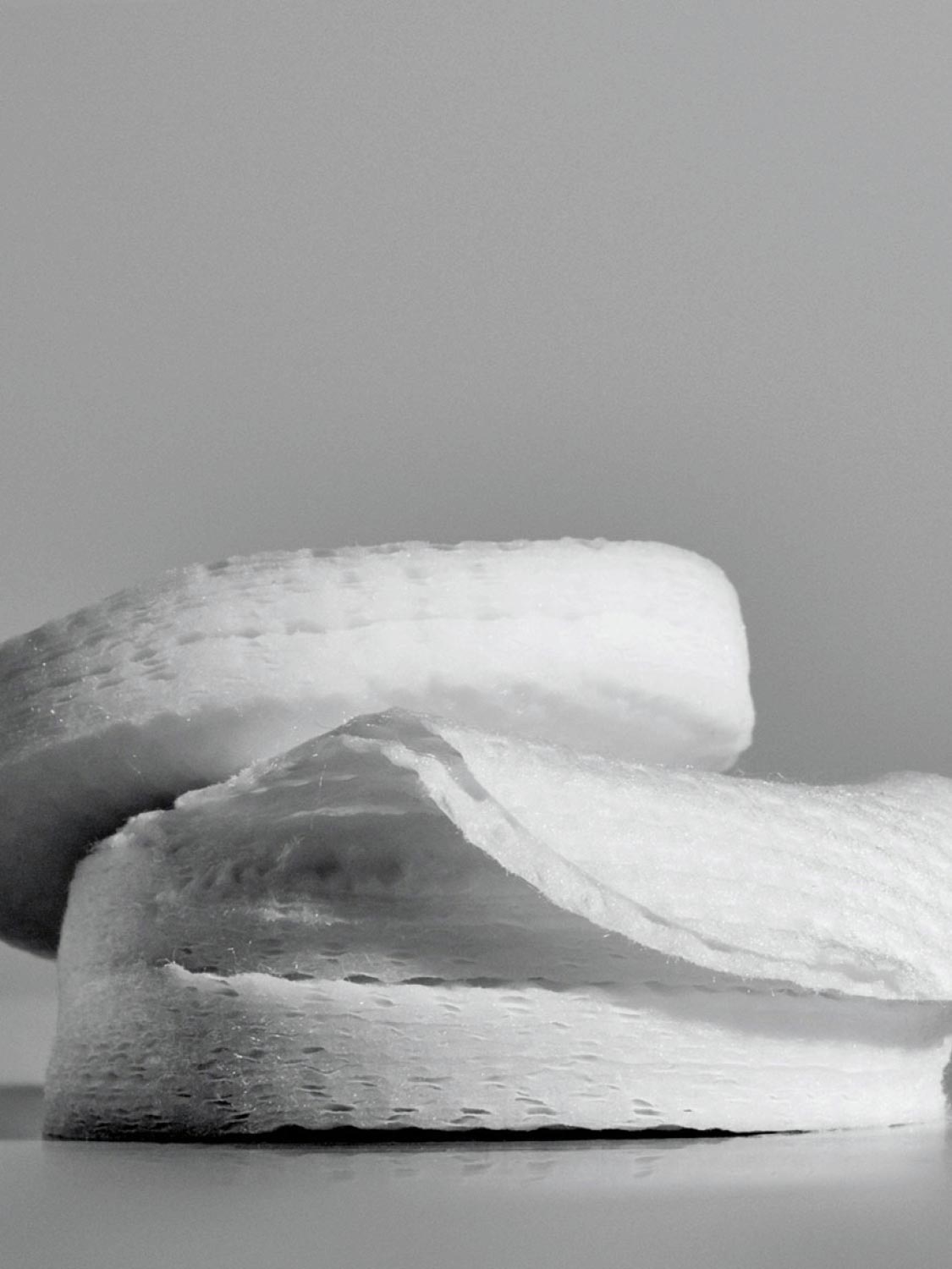 The Grey Exfoliating Toning Pads | C