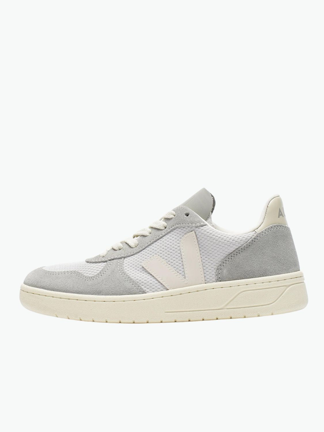 Veja V-10 Alveomesh Light Grey Pierre