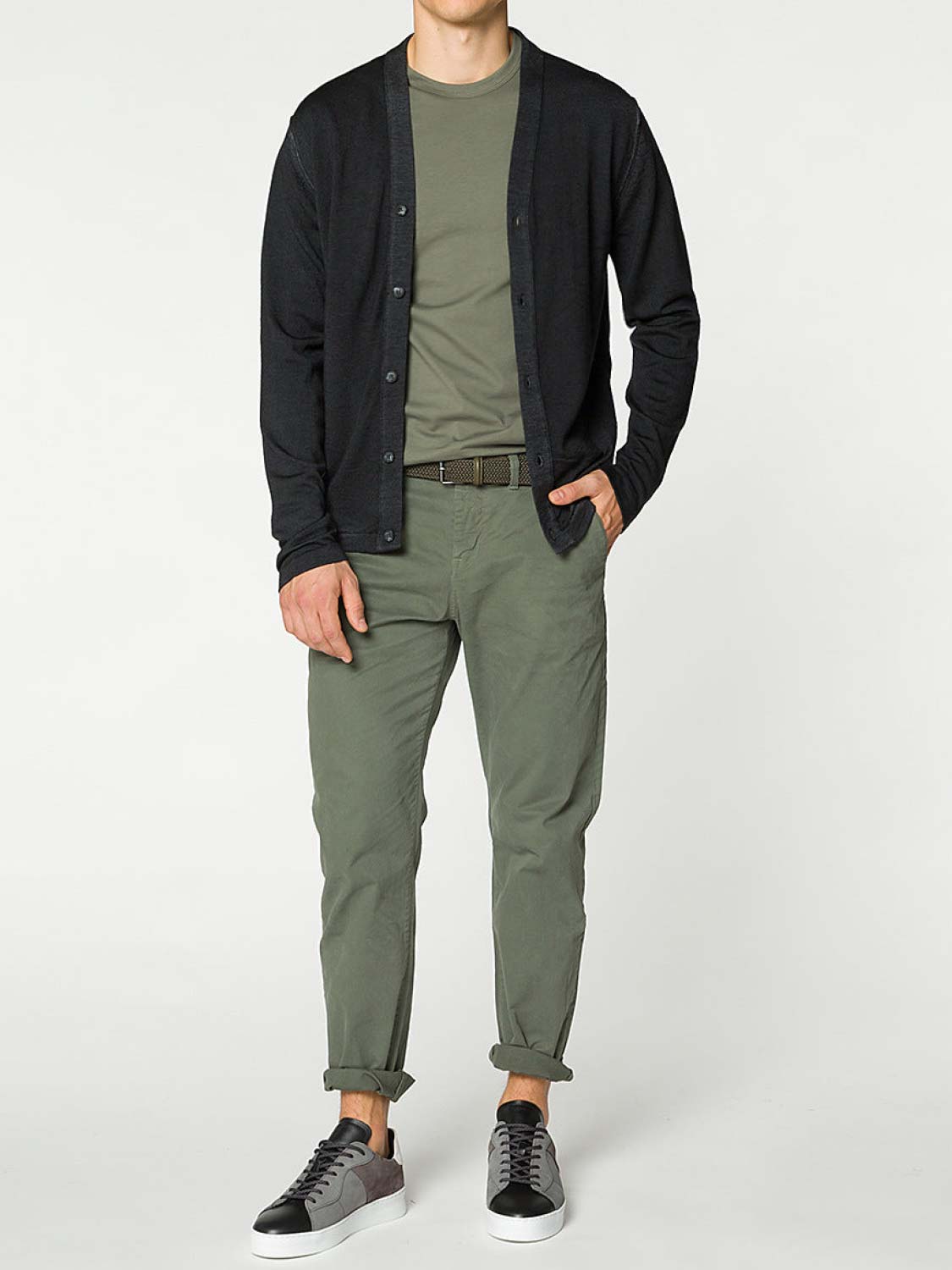 Oil Wash Virgin Wool Cardigan Black | E