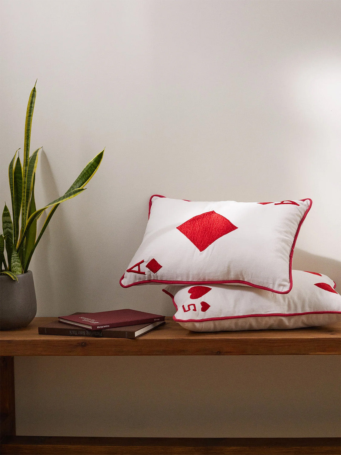 Κάλυμμα Μαξιλαριού Les Ottomans Ace Hand-Embroidered Cushion