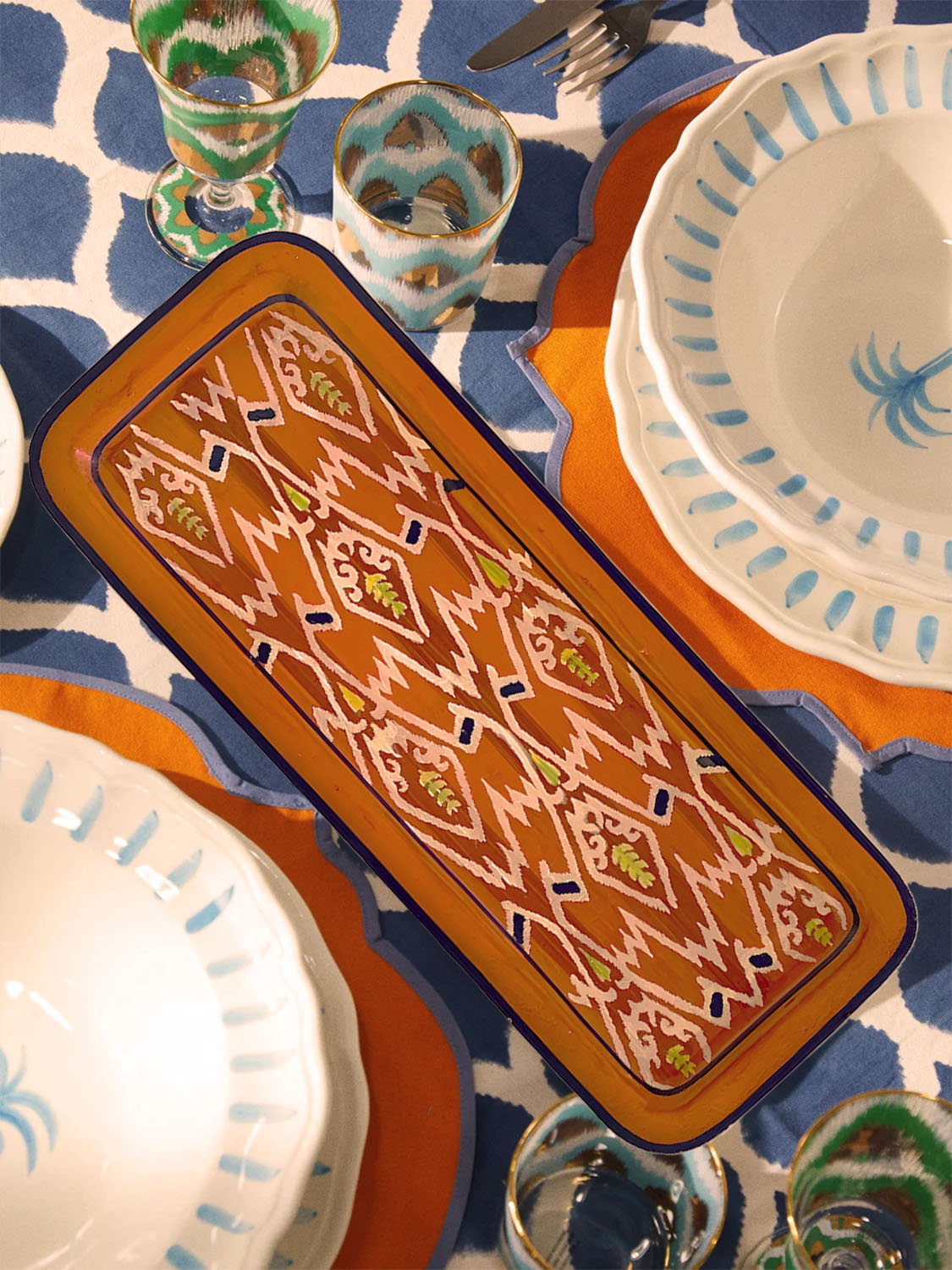 Les Ottomans Hand-Painted Iron Tray Ikat White