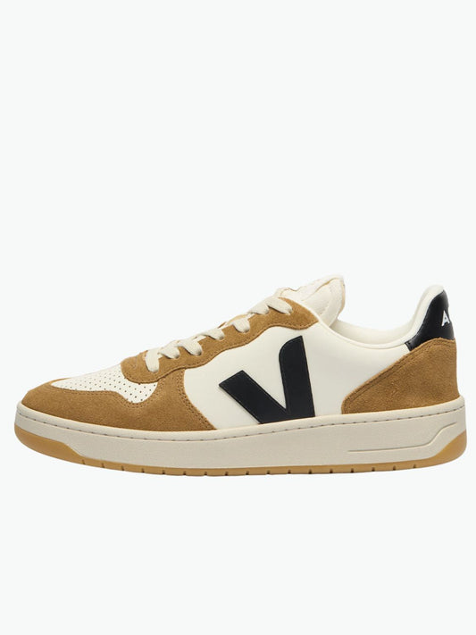 Veja V-10 Leather Pure Black Tent