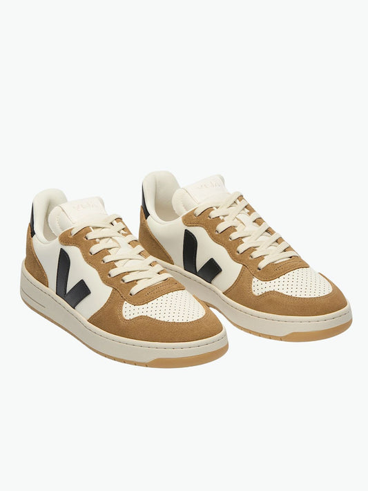 Veja V-10 Leather Pure Black Tent