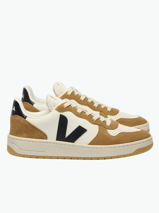 Veja V-10 Leather Pure Black Tent