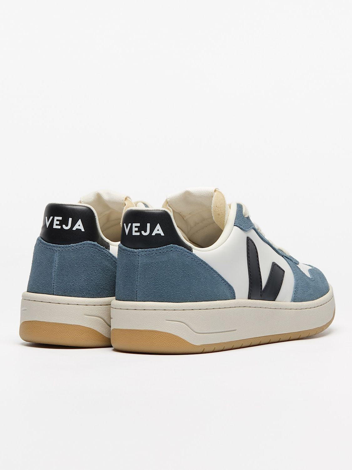Veja V-10 Leather White Black California